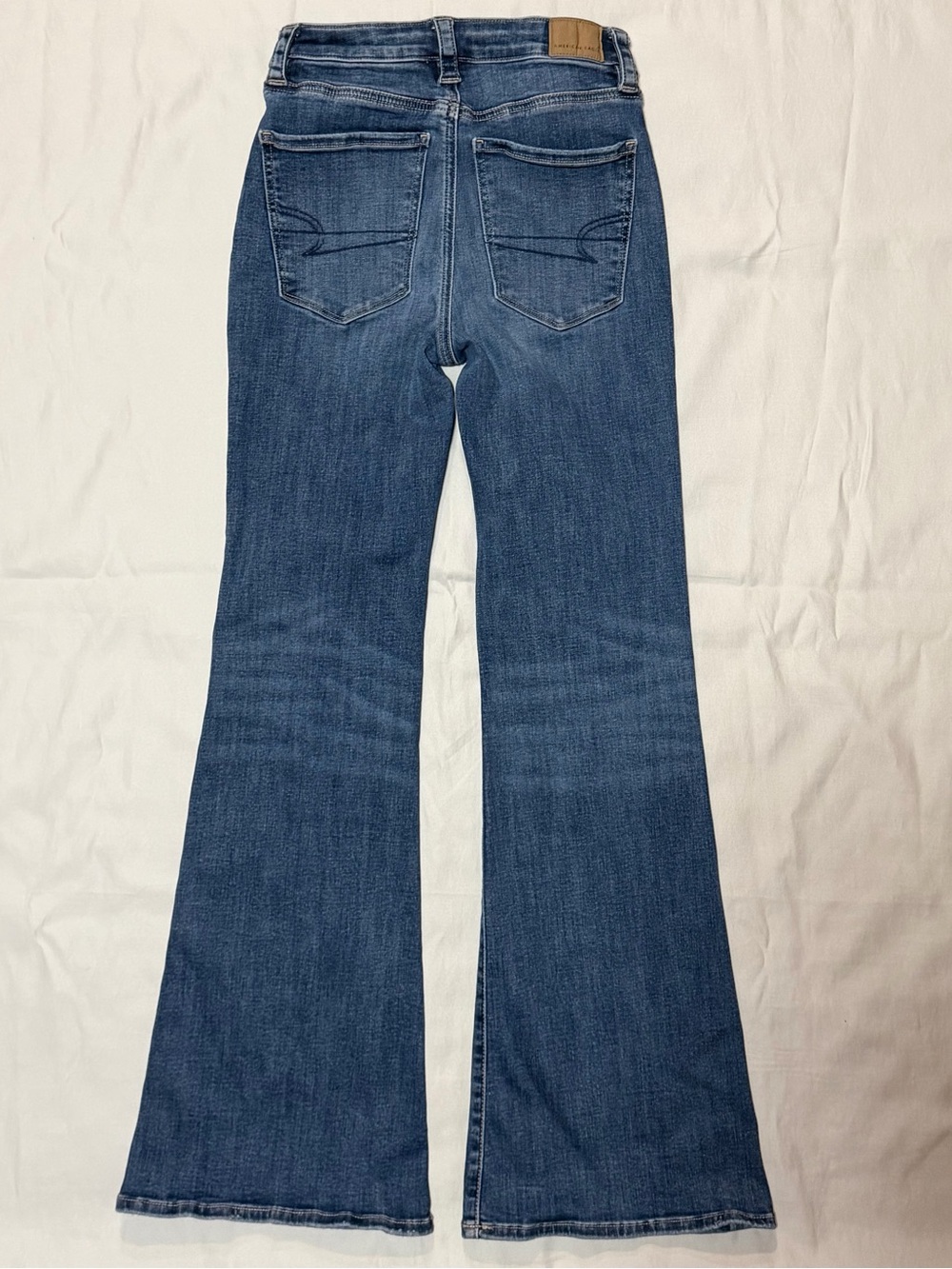 American Eagle Outfitters Super High Rise Medium Vintage Flare Jeans Size 2 - Picture 6 of 13